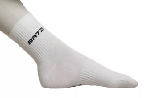 BATZ CREW Unisex középmagas szárú zokniszett FEHÉR 3 pár BATZ CREW Unisex középmagas szárú zokniszett FEHÉR 3 pár