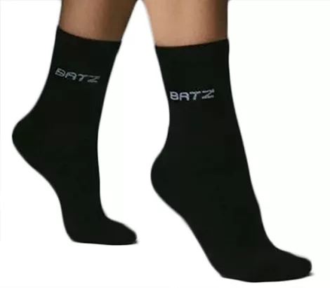 BATZ CREW Unisex középmagas szárú zokniszett FEKETE 3 pár BATZ CREW Unisex középmagas szárú zokniszett FEKETE 3 pár